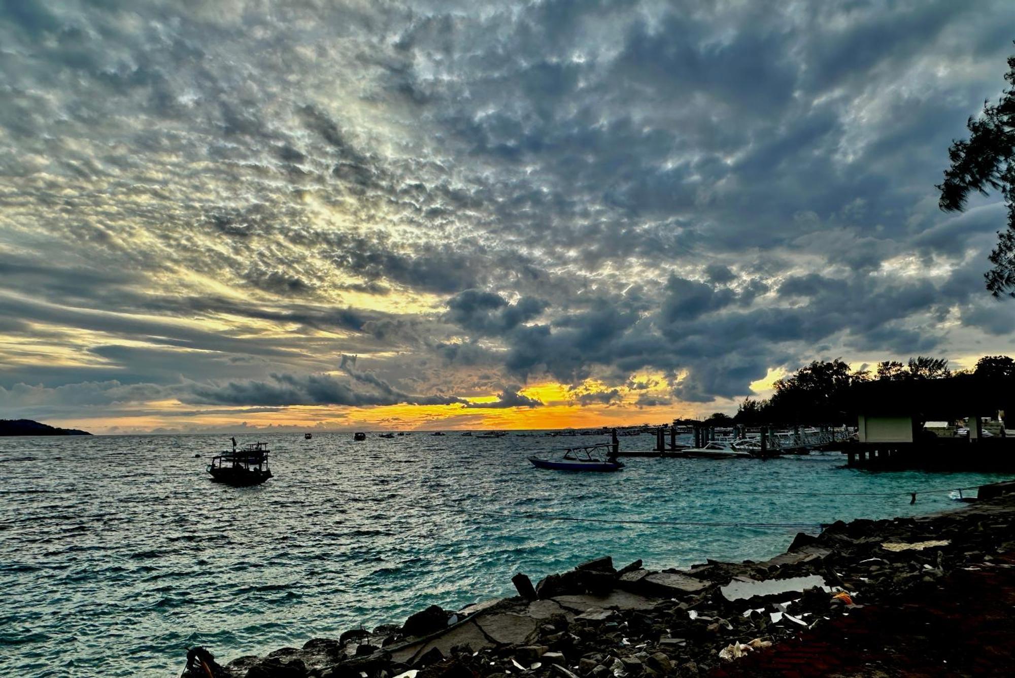 Sunny Rose Bungalows Gili Air - Adults Only Экстерьер фото