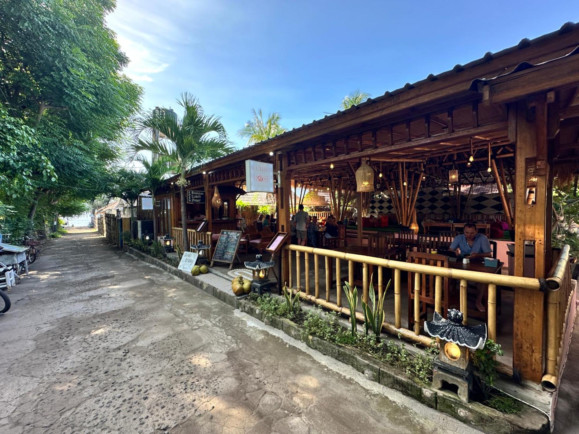 Sunny Rose Bungalows Gili Air - Adults Only Экстерьер фото