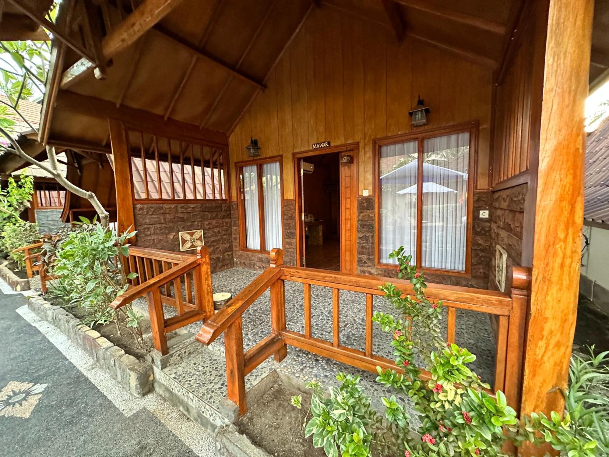 Sunny Rose Bungalows Gili Air - Adults Only Экстерьер фото