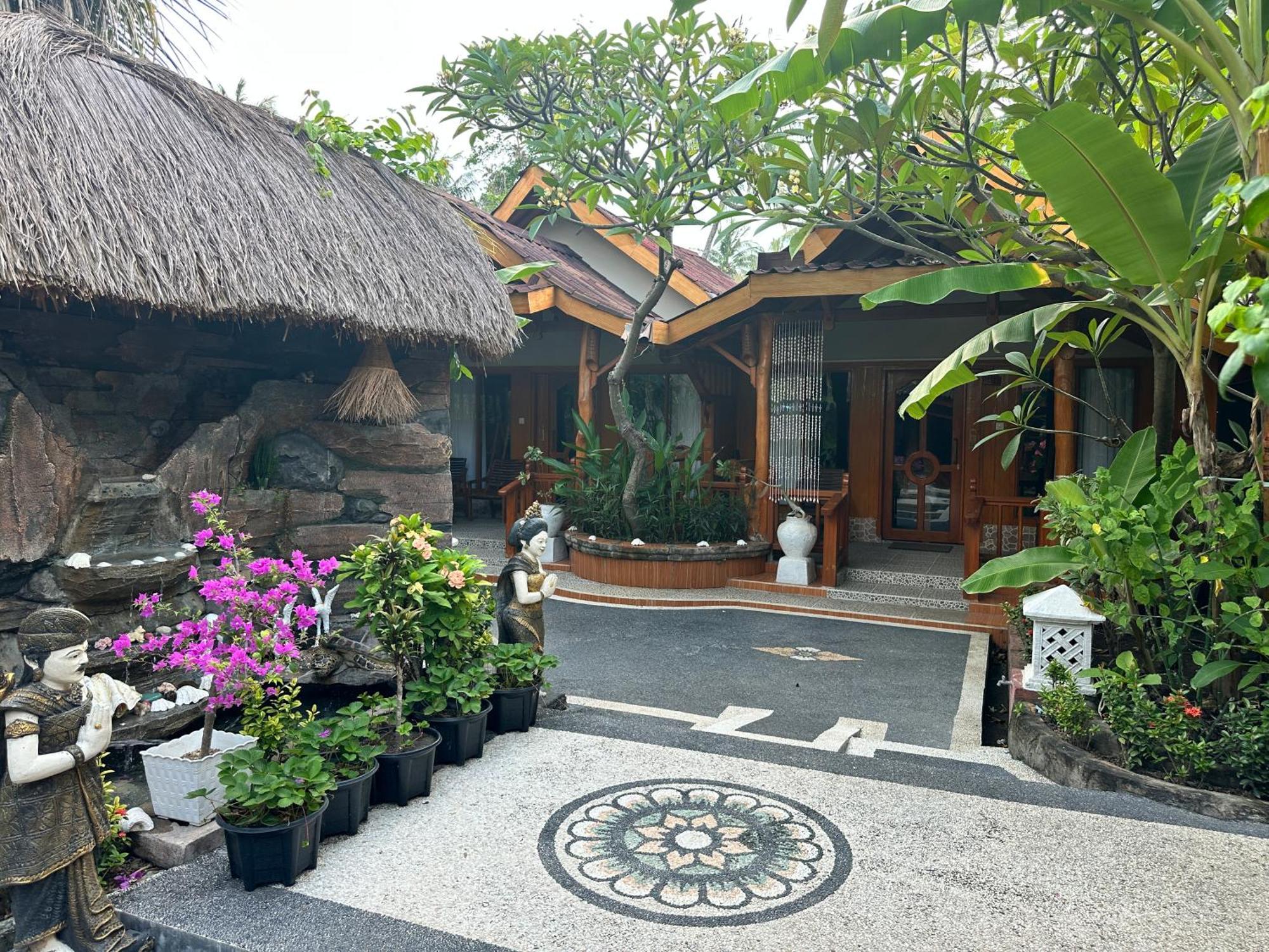 Sunny Rose Bungalows Gili Air - Adults Only Экстерьер фото