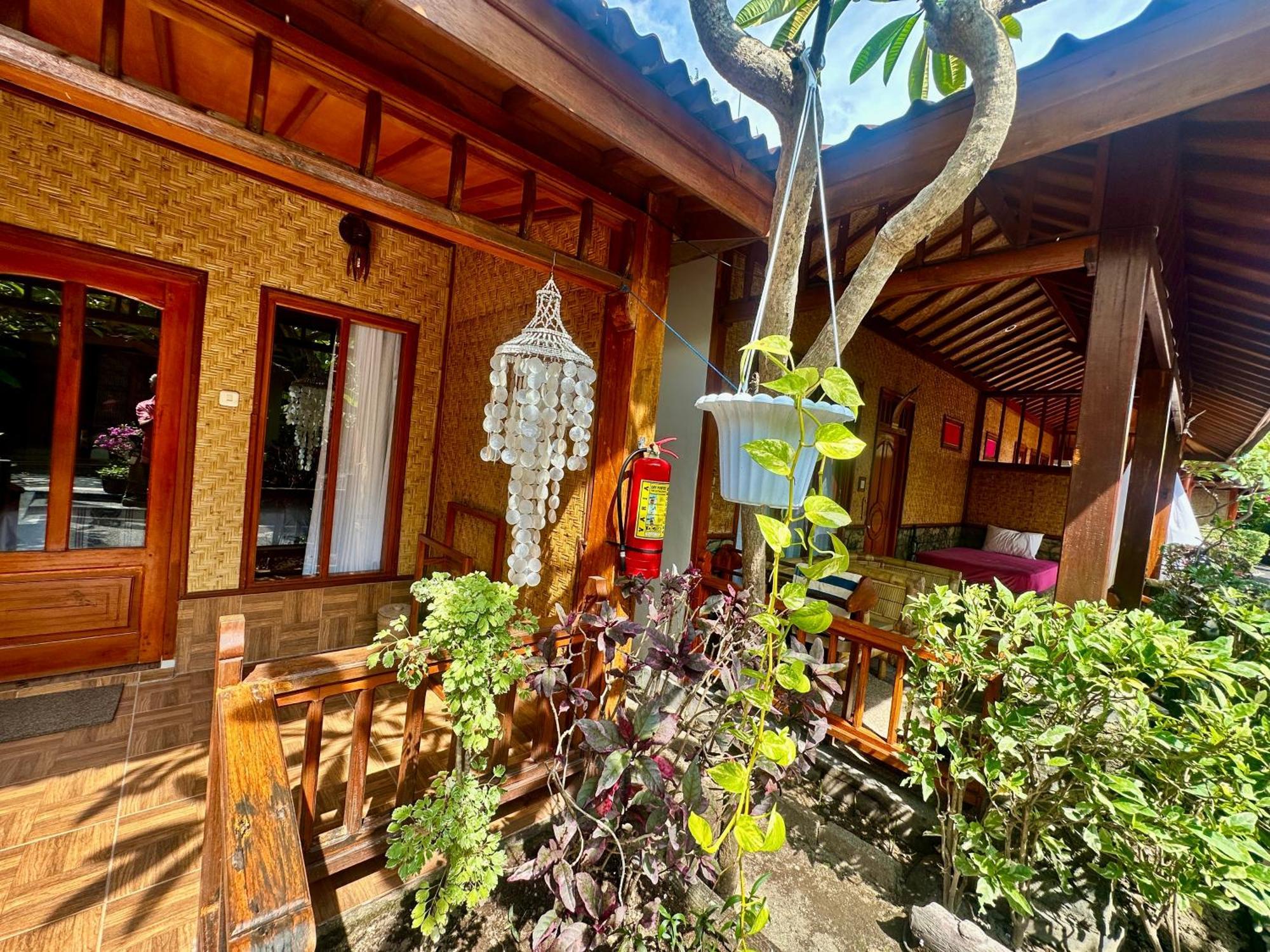 Sunny Rose Bungalows Gili Air - Adults Only Экстерьер фото