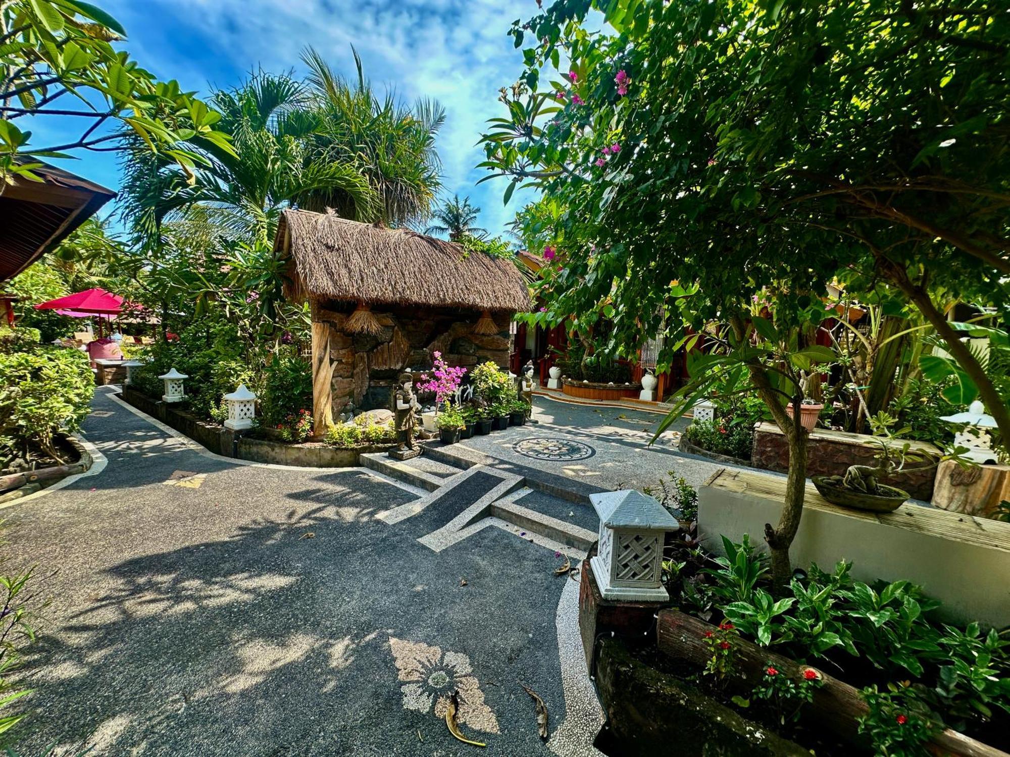 Sunny Rose Bungalows Gili Air - Adults Only Экстерьер фото