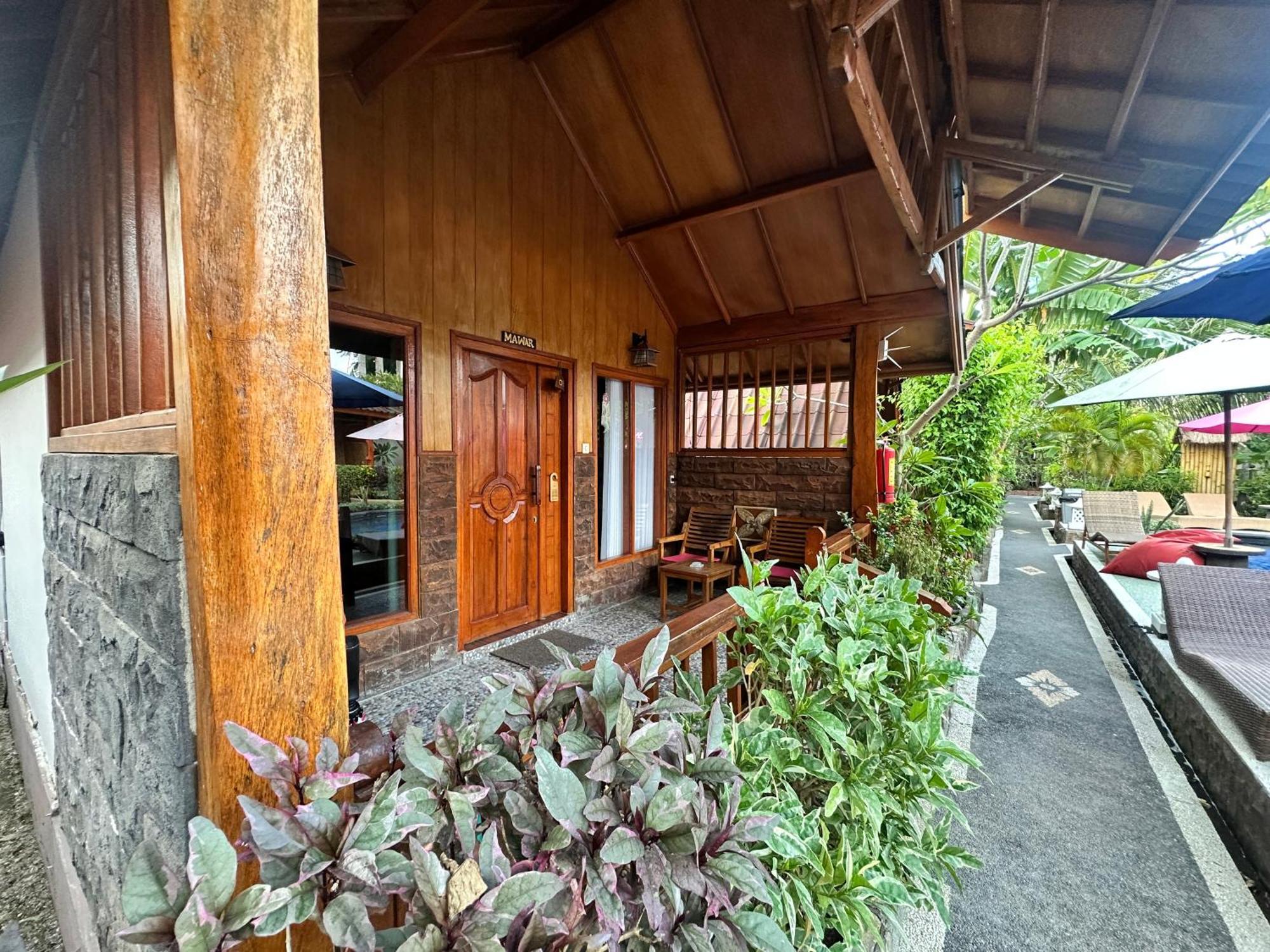 Sunny Rose Bungalows Gili Air - Adults Only Экстерьер фото